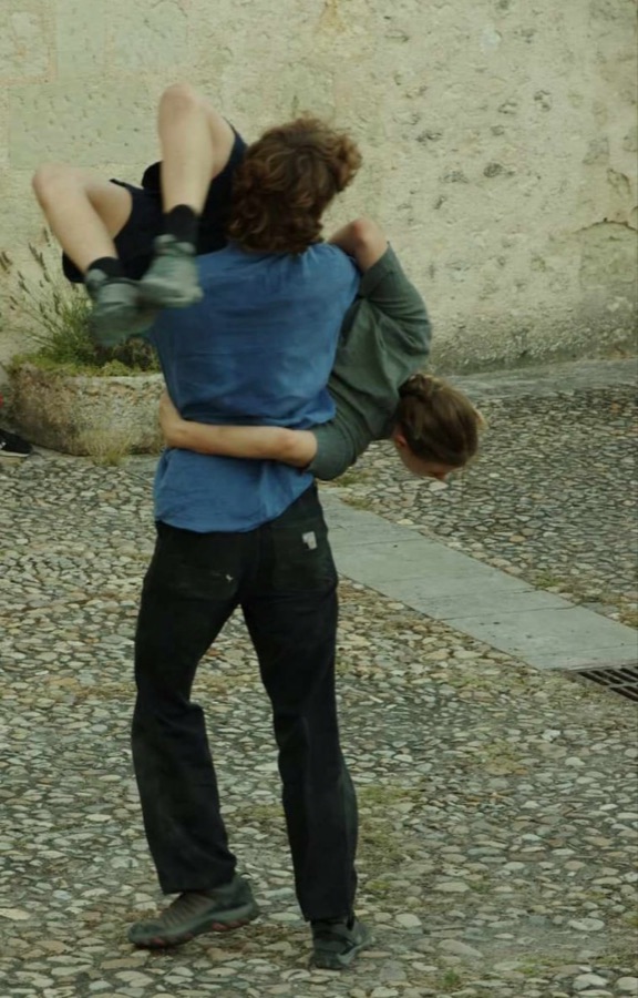 Performance au festival Aubeterre Danse